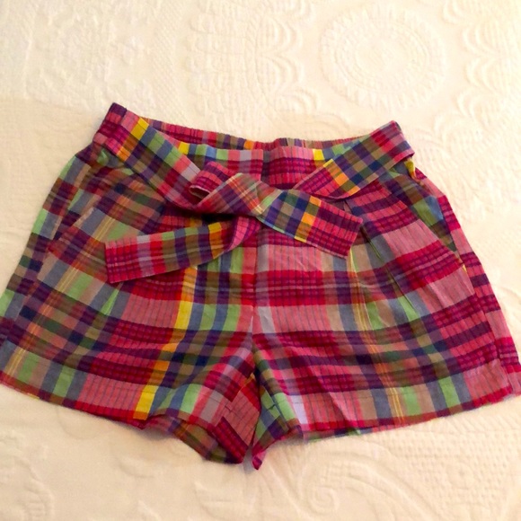 J-Crew multicolor plaid shorts with tie. - Picture 5 of 13
